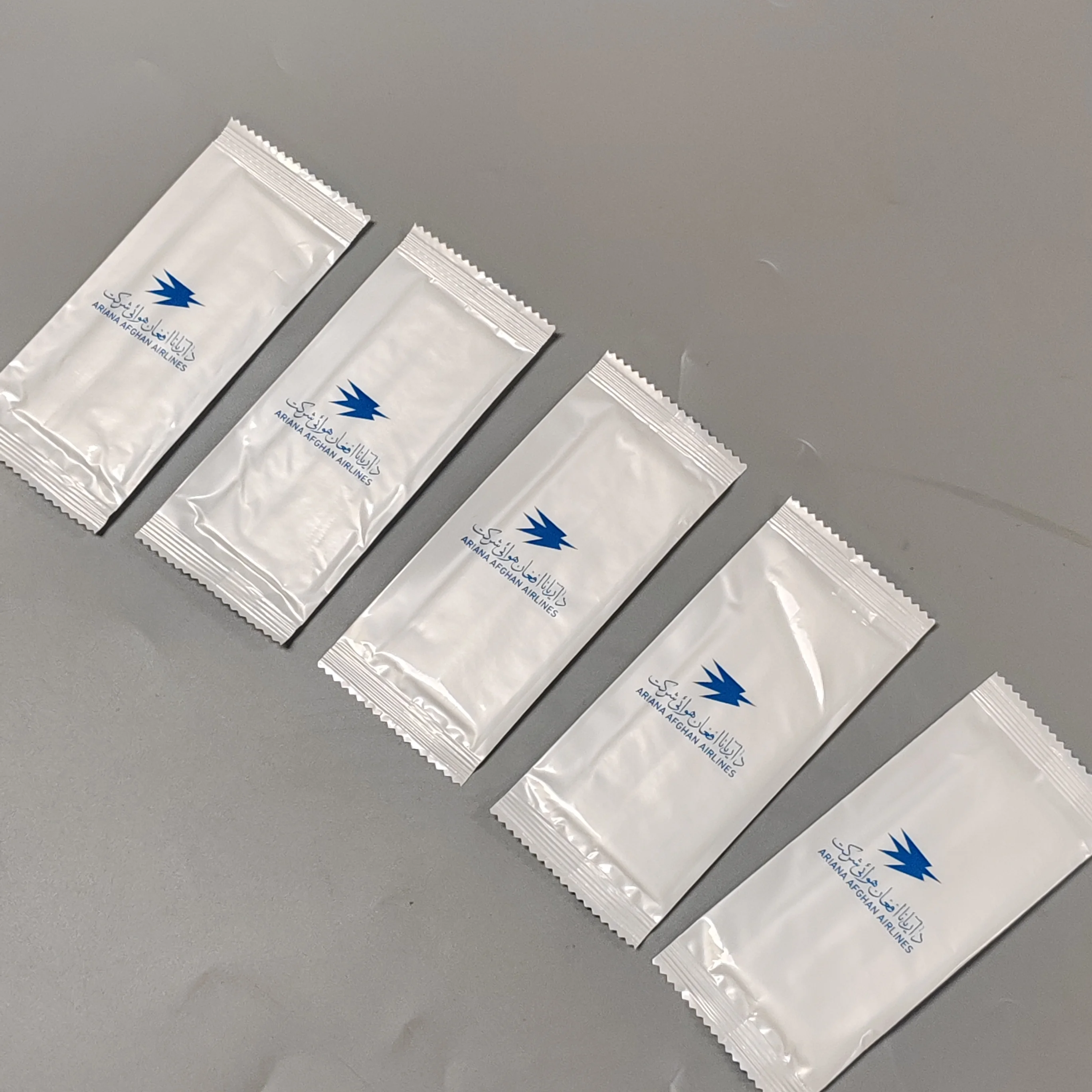 Wholesale Disposable Customized Wedding Dinner Paper Wet Tissue For Hotels Restaurants And Airlines with logo