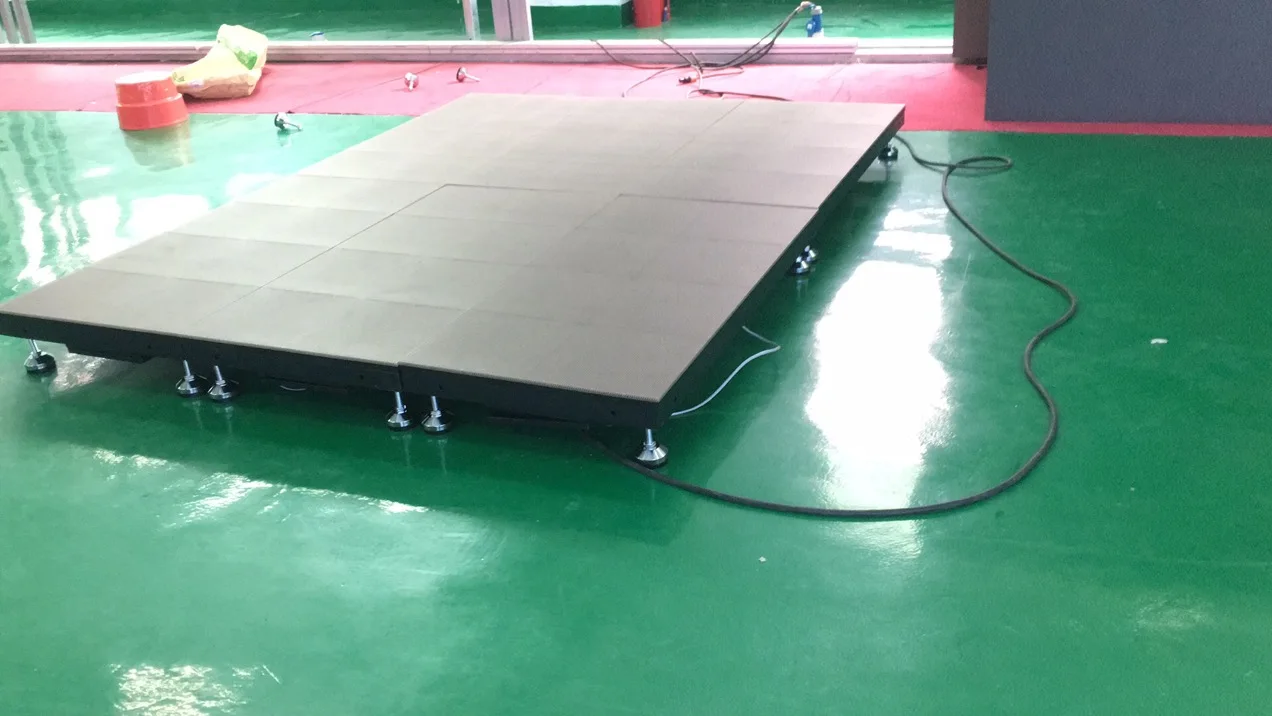 China LED Interactive Tile Screen Load-bearing High Definition High Brush Outdoor P3.91 P5.2 Models