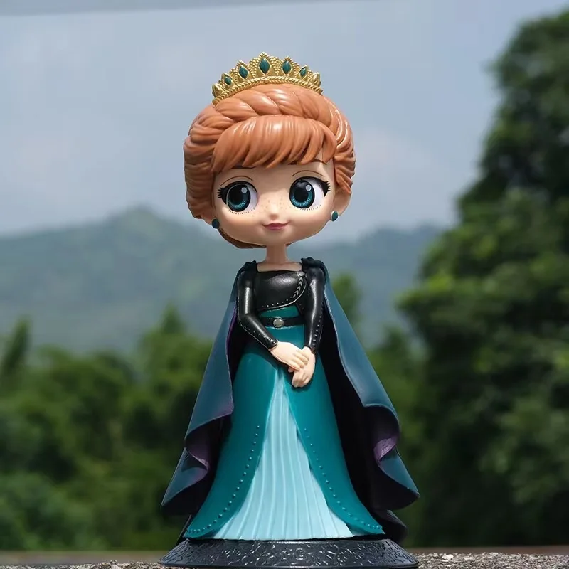 Q posket Princess action figure Gen.4 Elsa Anna doll Anime cartoon PVC figure toy for kids gift cake topper ornament