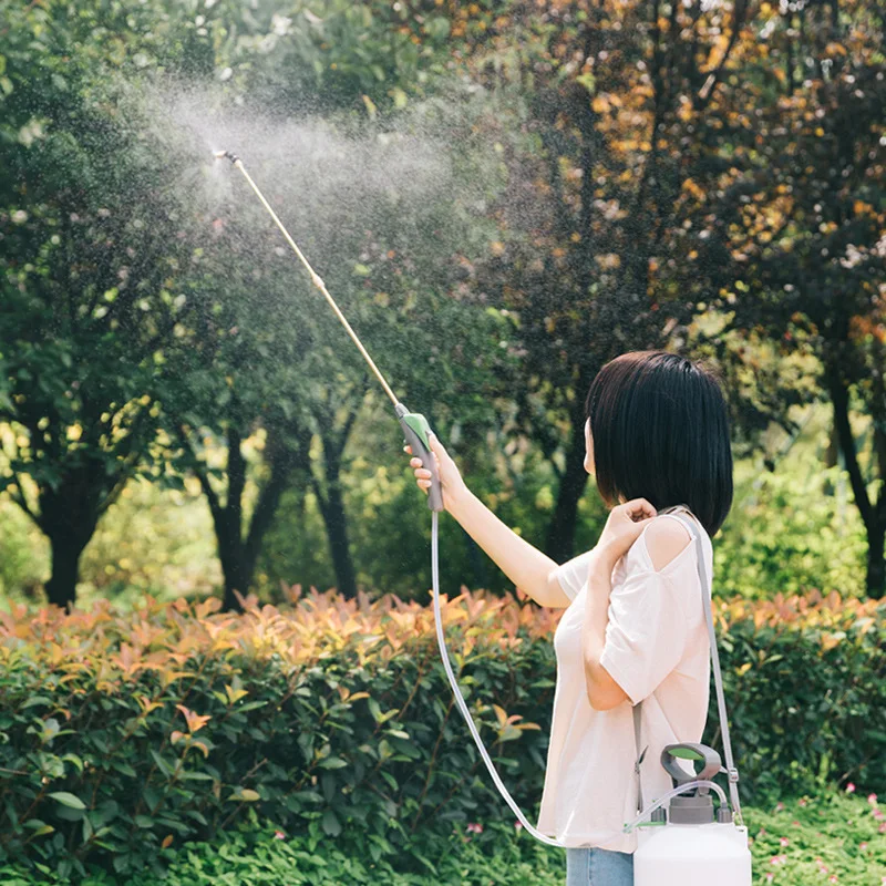 2022 hot selling pressure water sprayer household manual high pressure air pressure type Watering Garden Supplies