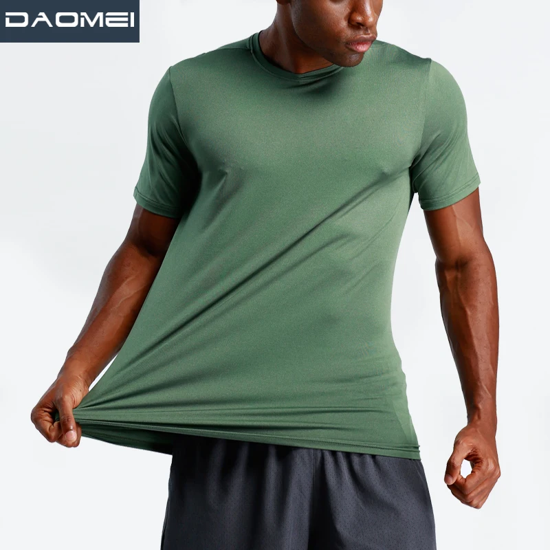 
super poly fabric supplex custom outdoor sportswear men wholesale latest design plain sport tracksuit Manufacturer 