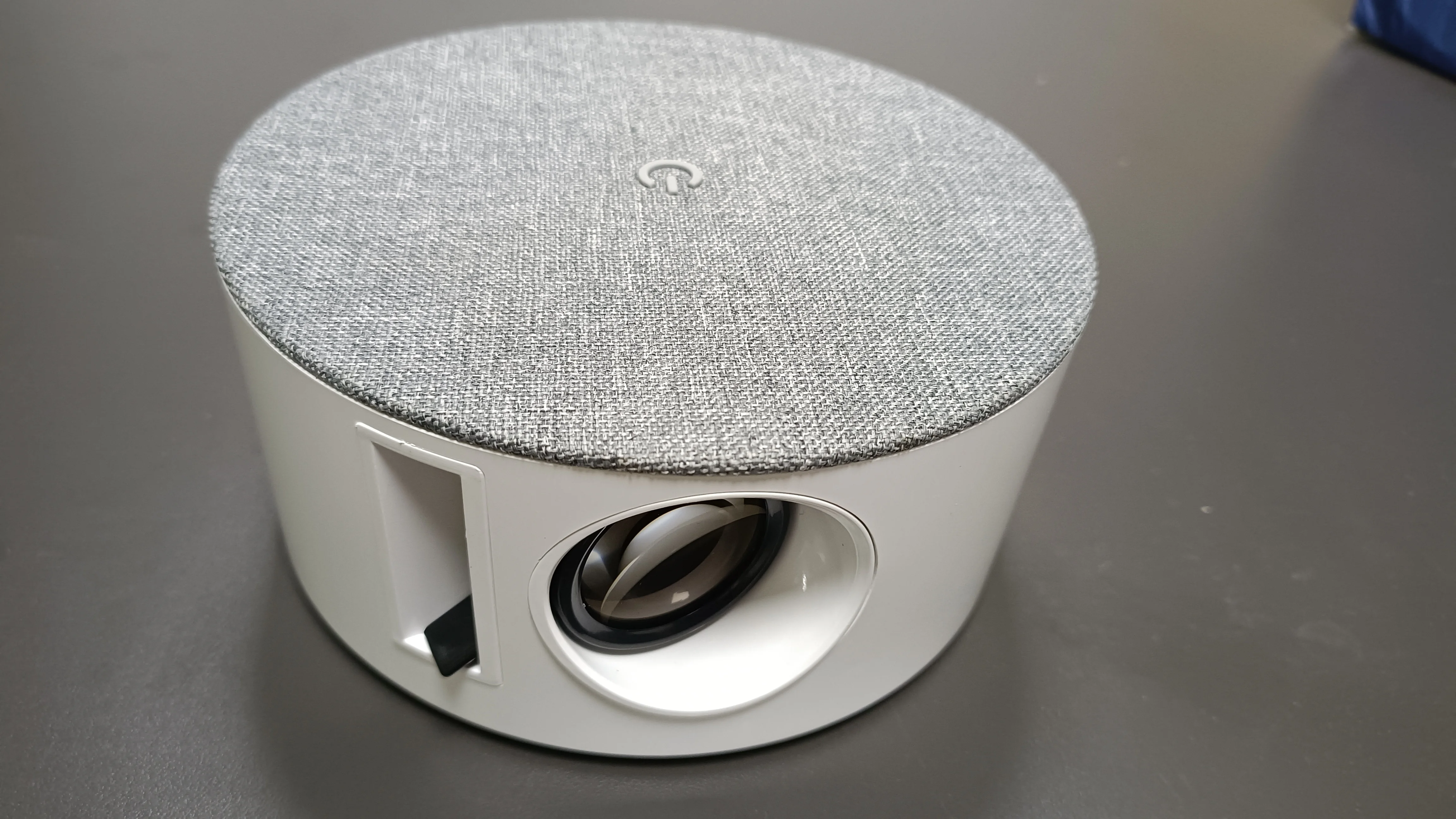 4K LCD LED projector Original mini Projection TV 150 inch screen 480P 720P multimedia phone mirroring screen share projector