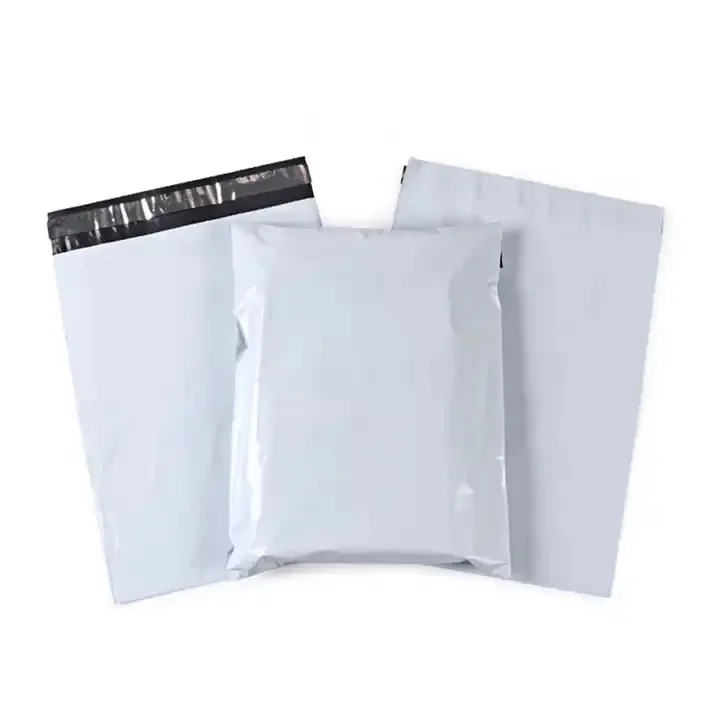 Biodegradable Plastic Poly Mailer Bag Custom Logo Print Eco Friendly Poly Mailing Shipping Bag For Clothing