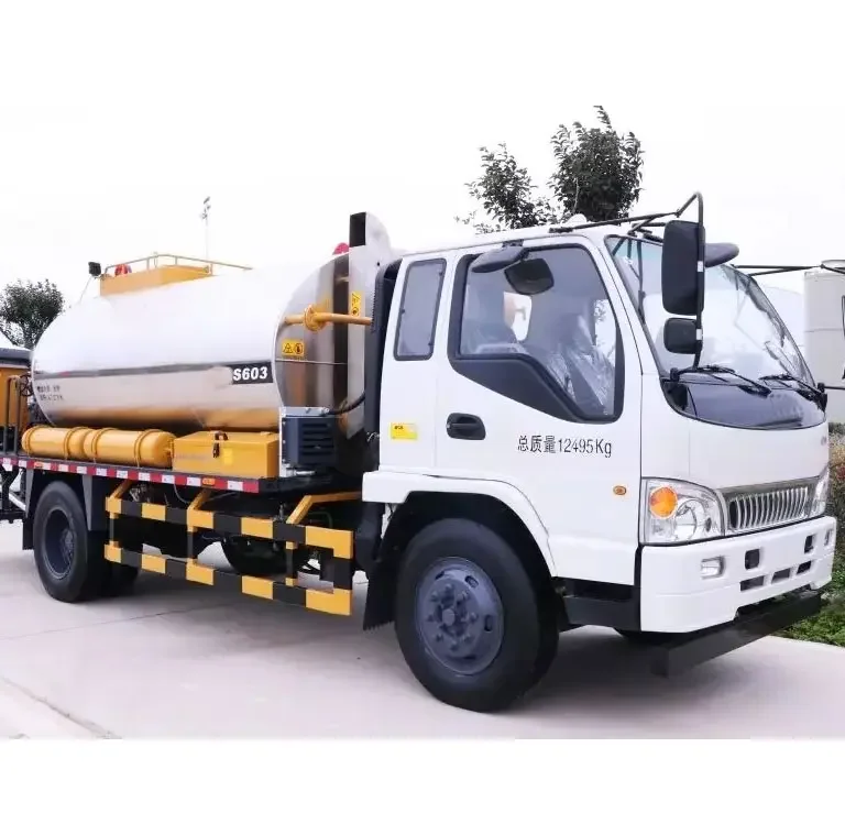 Официальная дорожная машина 4x2 6 м3 асфальтовый опрыскиватель грузовик XLS603 битумный распределитель для продажи