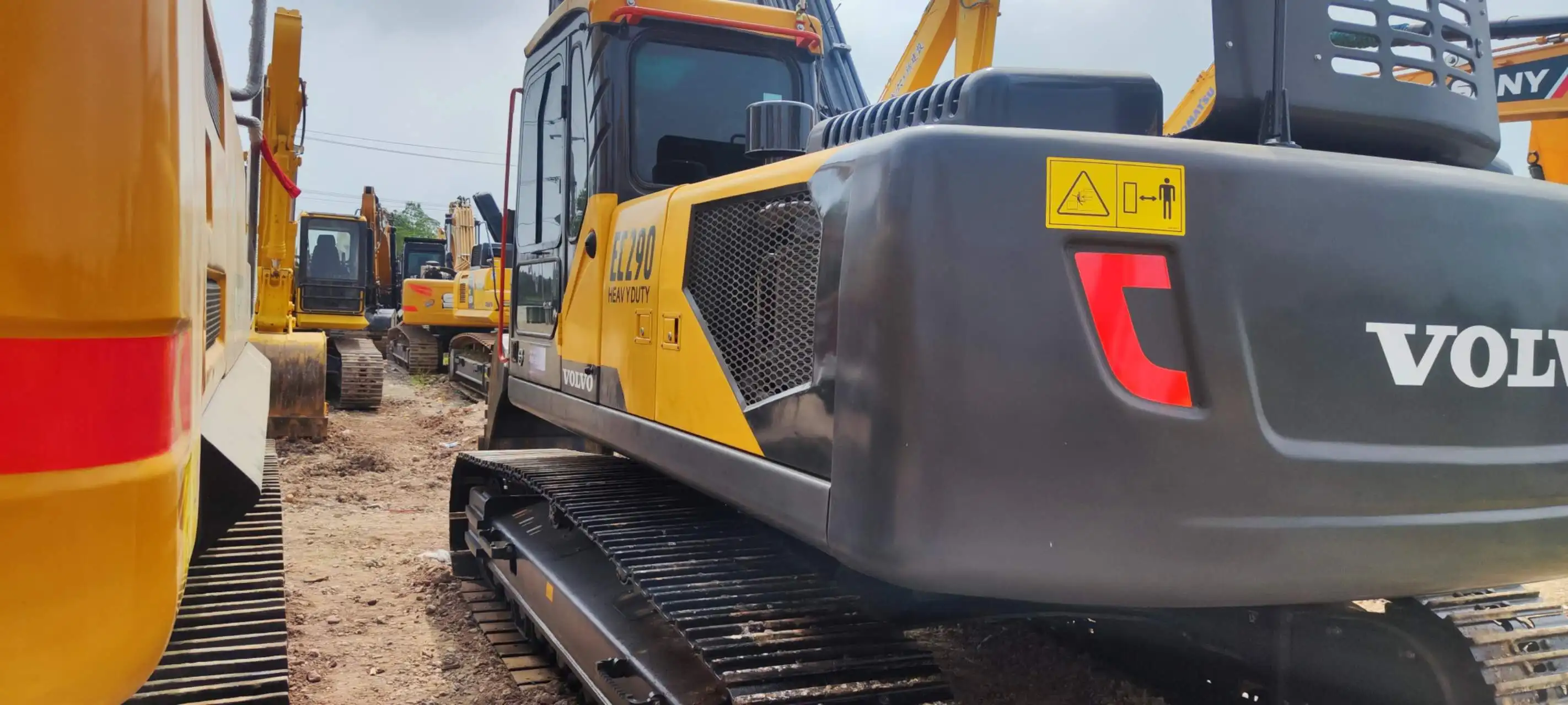 Volvo Ec290 290 Easy To Drive The Vehicle Is User-friendly To Operate At A Low Price Excellent Performance