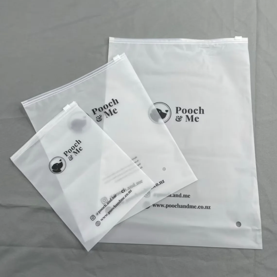 Hot Selling Custom Frosted Transparent Pvc Zipper Bag Plastic Bags Wholesale Zipper Pouch Waterproof