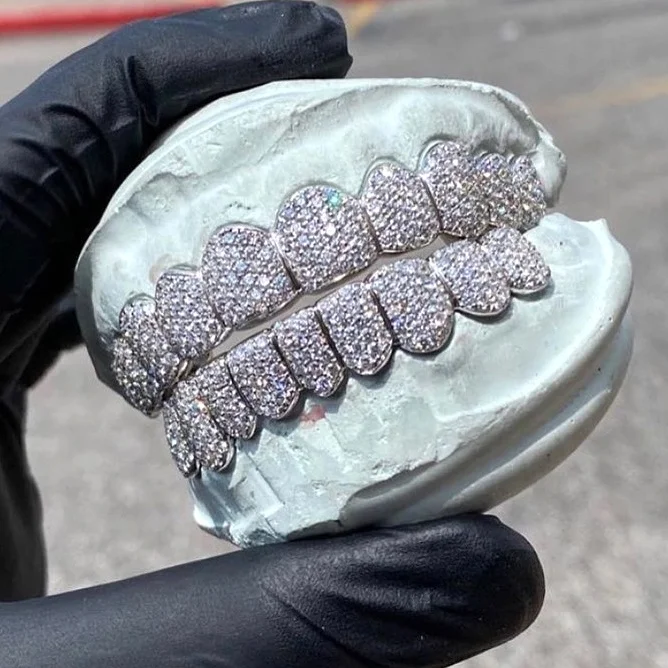  На заказ блестящие 8 верхних и нижних льд из Grillz хип-хоп Bling Moissanite алмазные