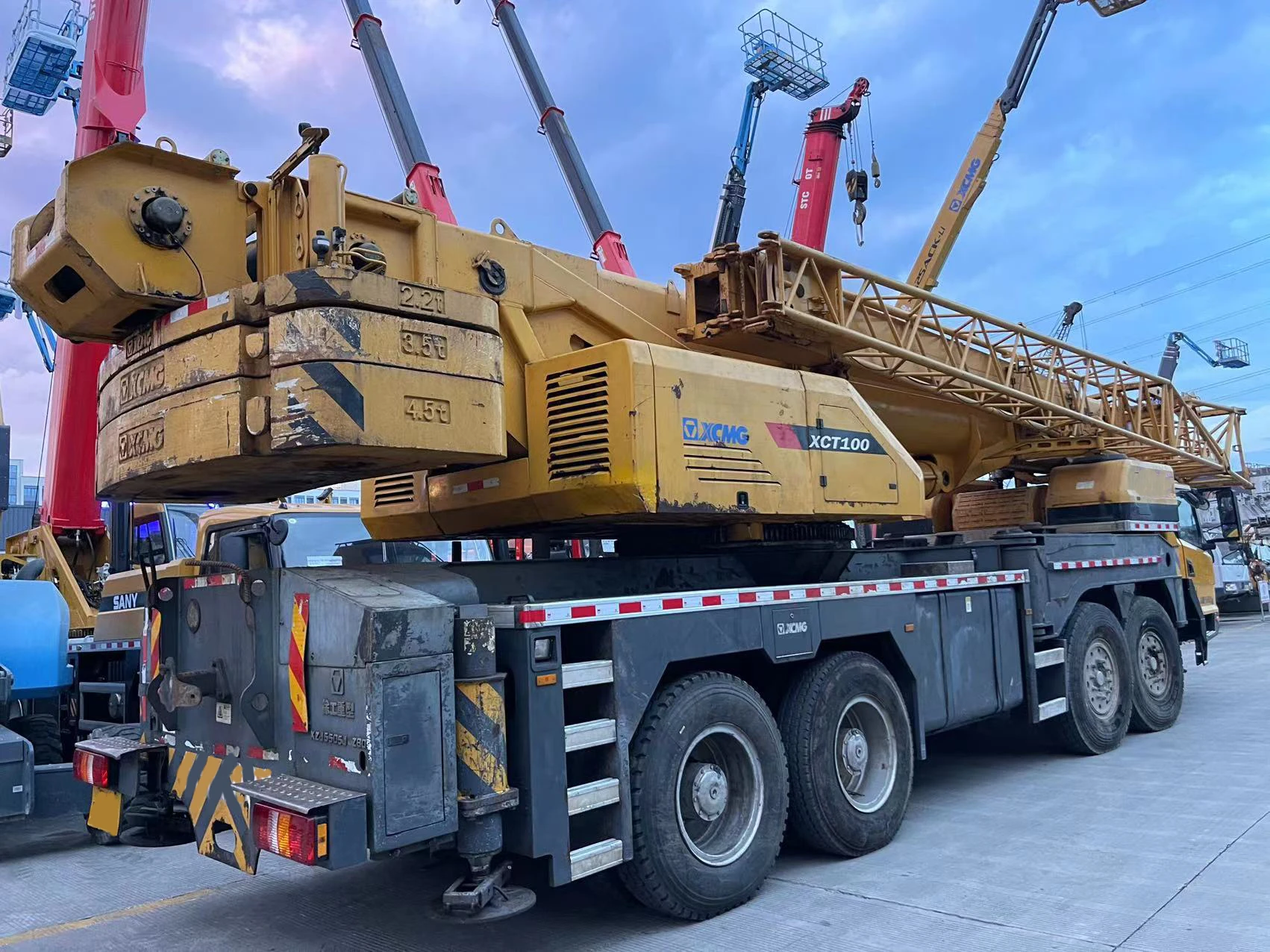 The Second Hand XCMG XCT80 80 Tons  Used Mobile Truck Crane for sale