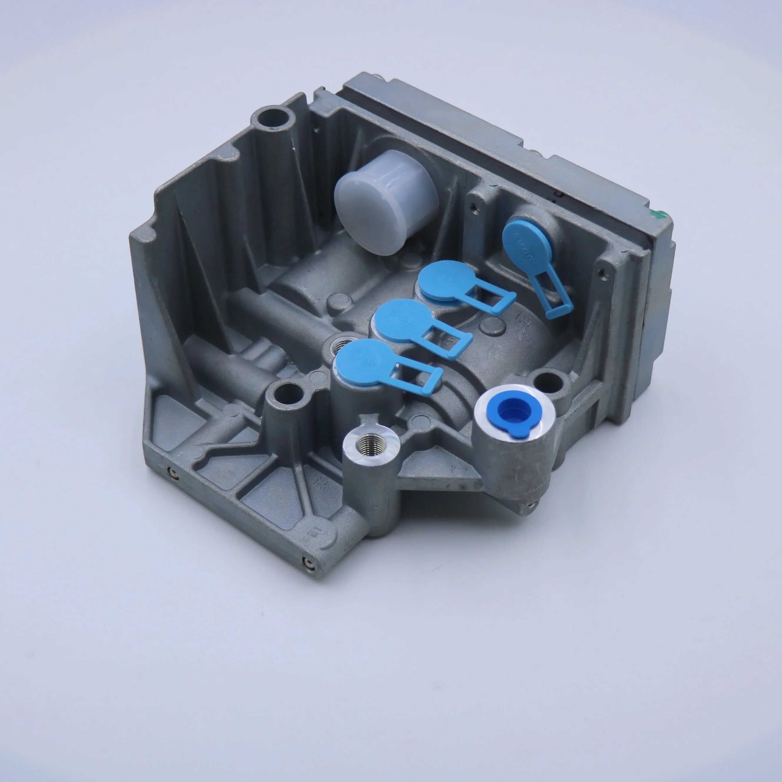 High quality Truck Solenoid valve 1773867 1910461 2423447 2472630 2539744 2591753 Fits for Scania truck parts