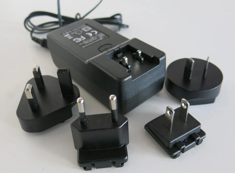 
12v 1.5a Universal 18W interchangeable power supply 3a detachable AC switching power adapter 