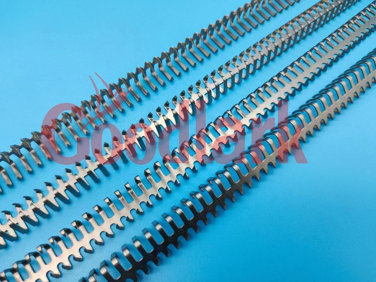 Durable and Reliable 7#-1500MM Stainless Steel Conveyor Belt Lacing Carbon Steel Fasteners and Rivets for Industrial Use