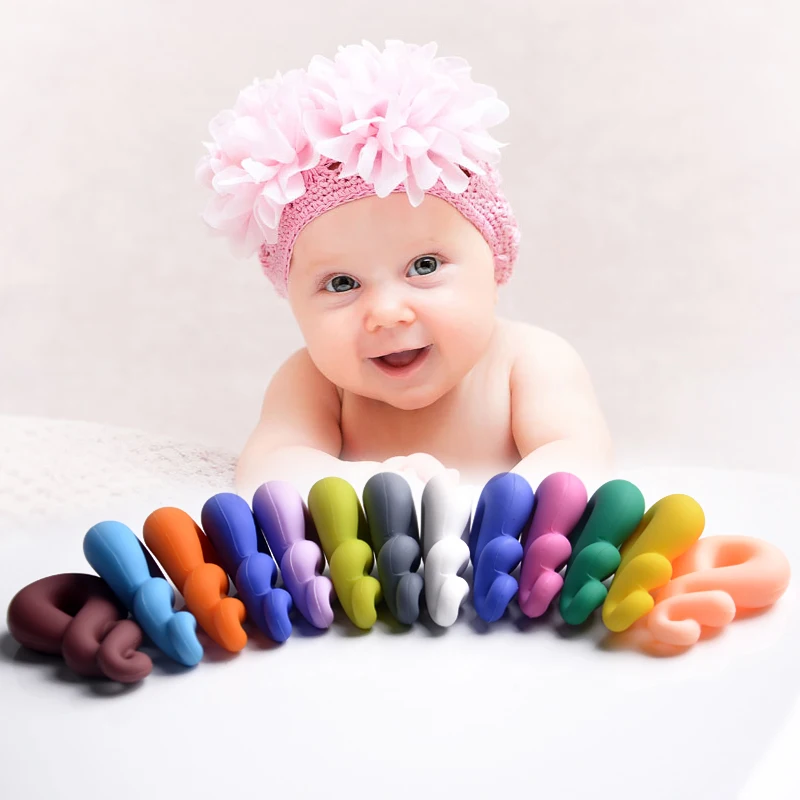 
Wholesale Food Grade Silicone Teething Necklace 8 Shaped Pendant Baby Teether 