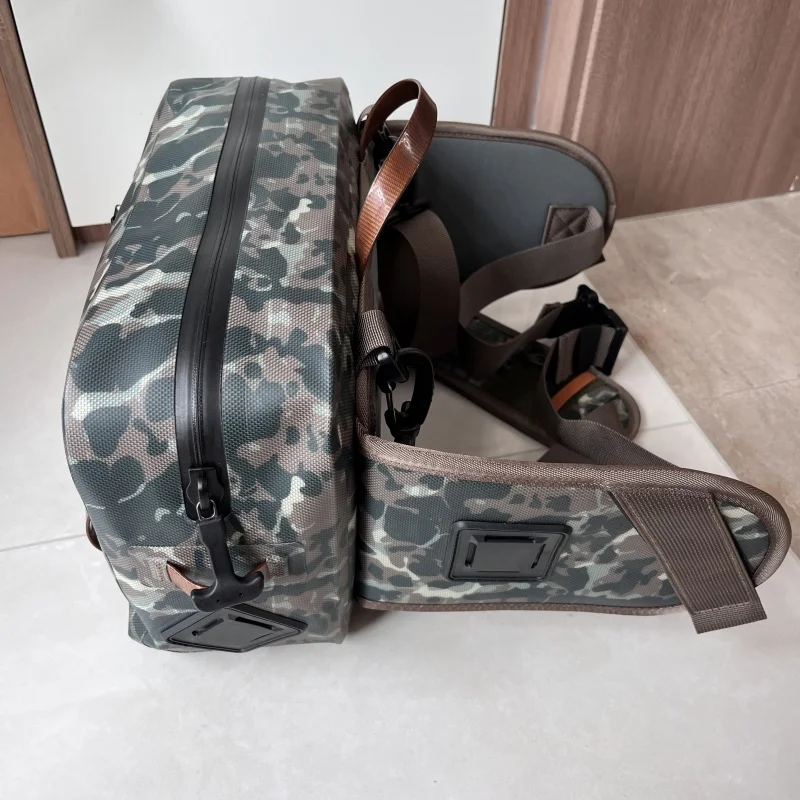 OEM High Quality Fishing Tackle Bag TPU Fishing Tackle Waist Hip Bag  Waterproof Men Outdoor Bags waterproof fishing fanny pack