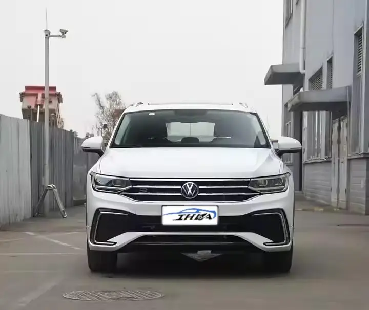 Low Price For Volkswagen Tiguan X  facelift 330TSI two-wheel drive Gasoline Car Hot Sale From China
