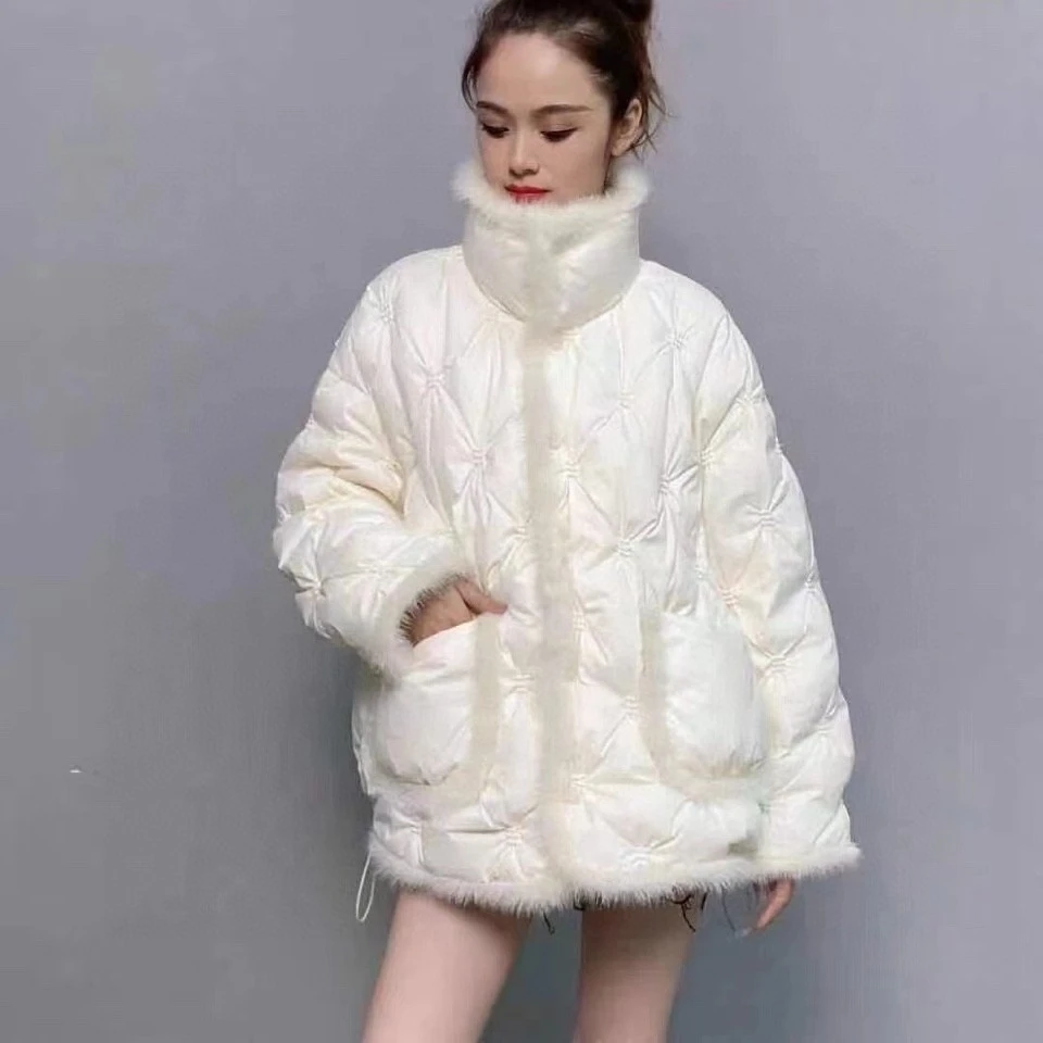 Wholesale Fashion High Quality thicken coat women white duck down coat with Mink fur