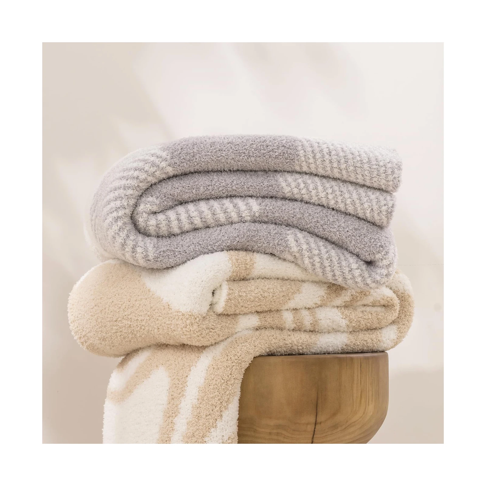 Hot Fashion Personalized Custom Orange Pink Black Checkered Woven Cozy Plush Knitted Throw Blanket for Autumn Winter