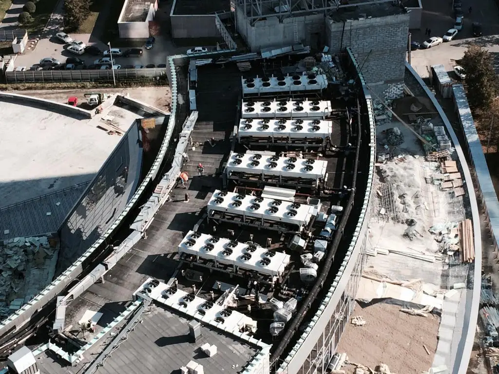 Высокоэффективное охлаждающее оборудование, 30 л.с. ~ 100 л.с. или 100RT, промышленный охлаждающий водяной охладитель с воздушным охлаждением для системы охлаждения