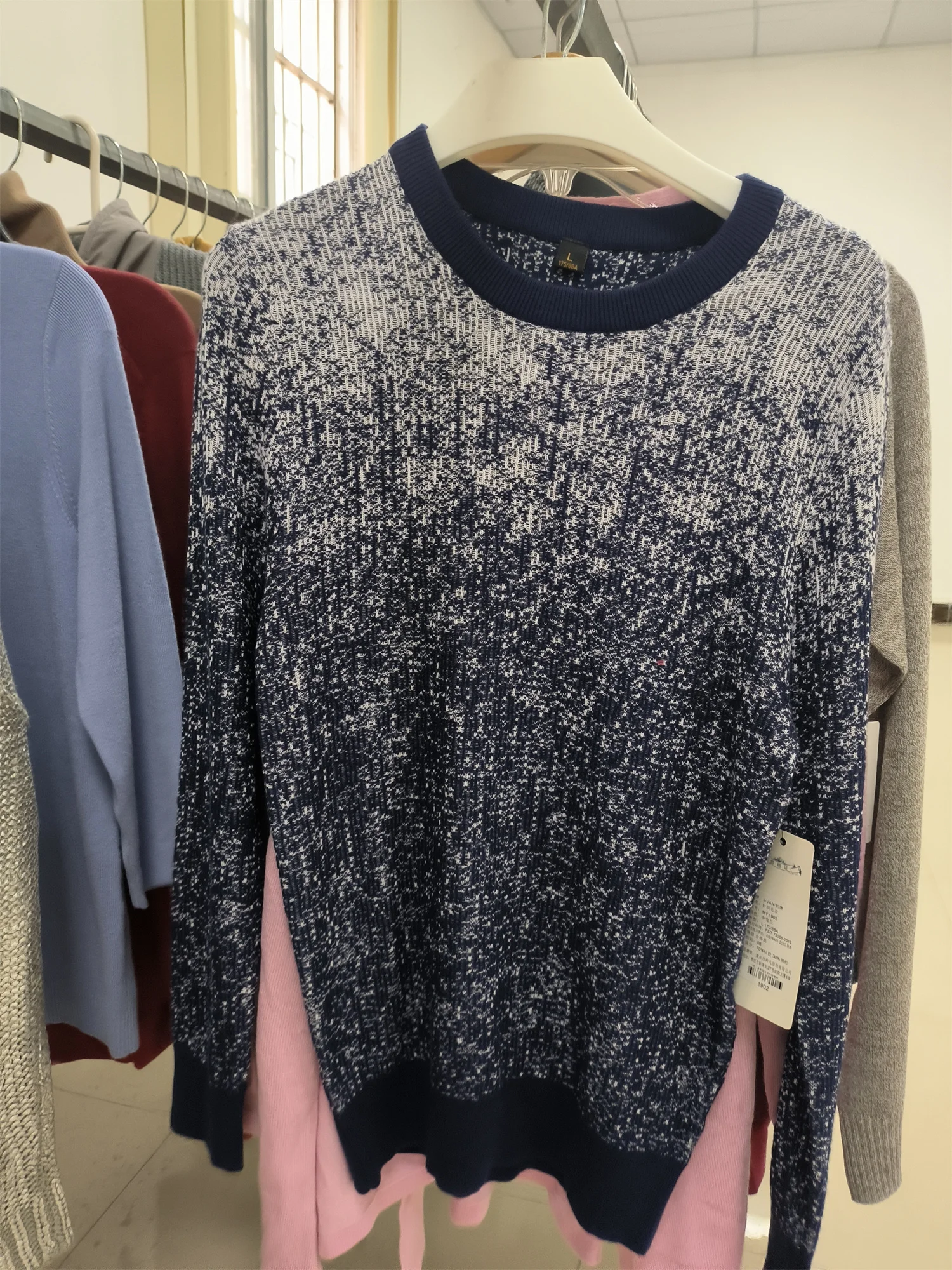 VSCOO Factory Direct Cheapest Price Wholesale Men Women Supplier Bulks Brand Shop Stock Tops Sweater