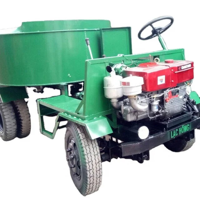 Product newest 2021 self loading concrete mixer 1500Liter driving two moving axles origin from Vietnam diesel engine 30HP 35HP