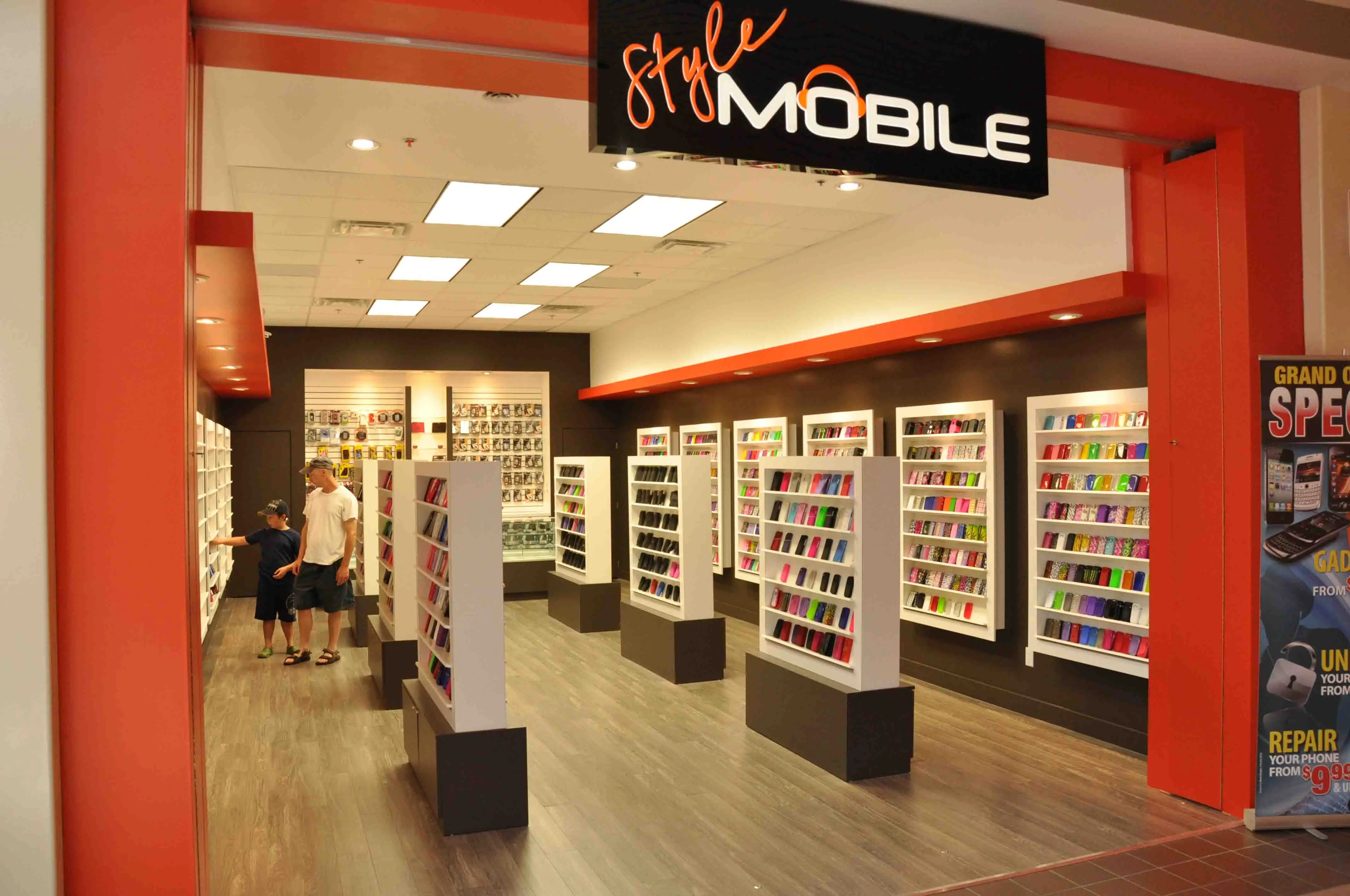 Customized size cell phone store display design with reception desk