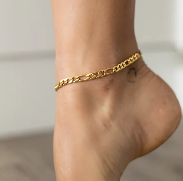 High Quality Wholesale Luxury Gold Plated Figaro Anklet Nickle Free Stainless Steel Dainty Foot Chain