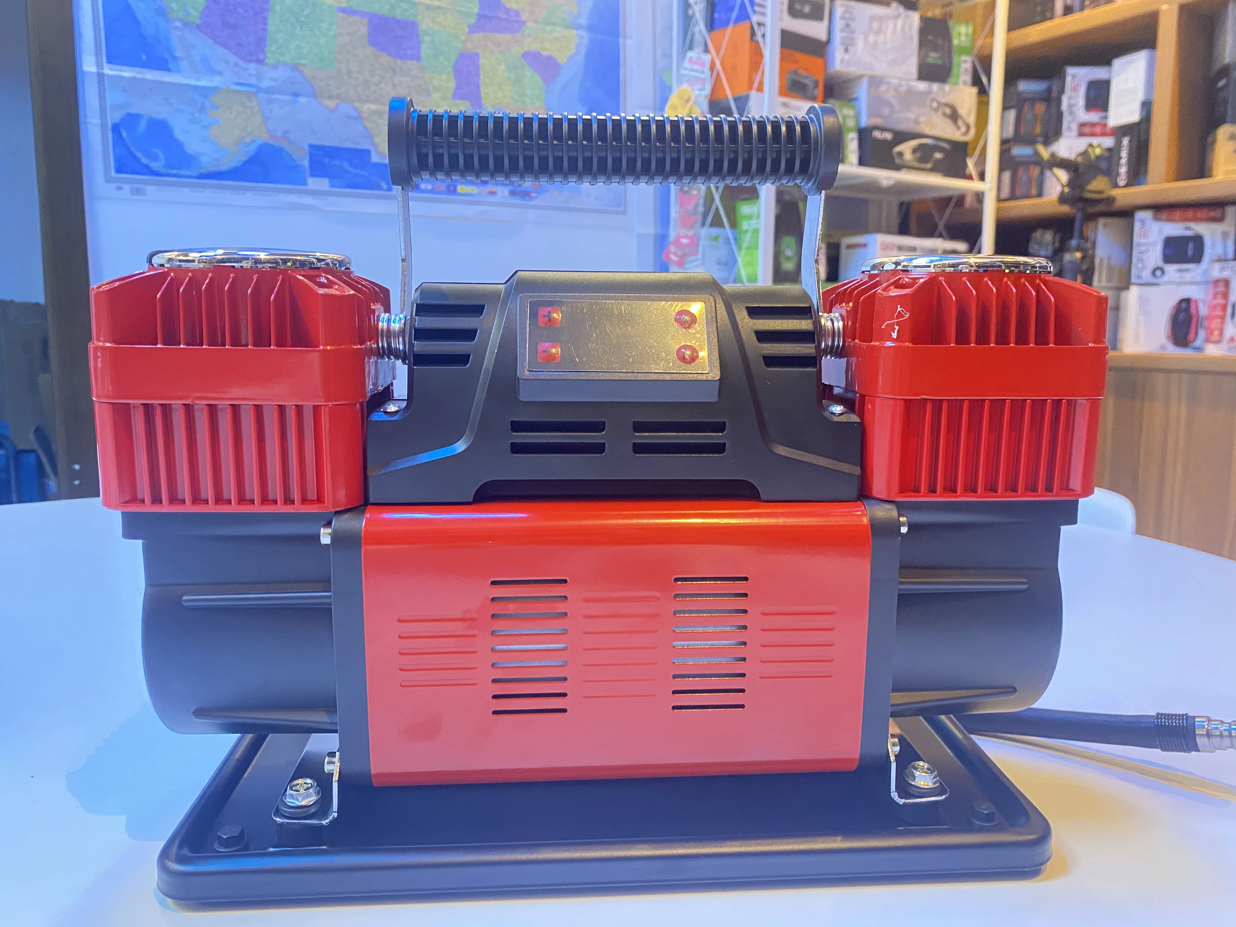 New design 300L/min digital display heavy duty compressor strong power auto inflatable air Compressor with pressure monitoring