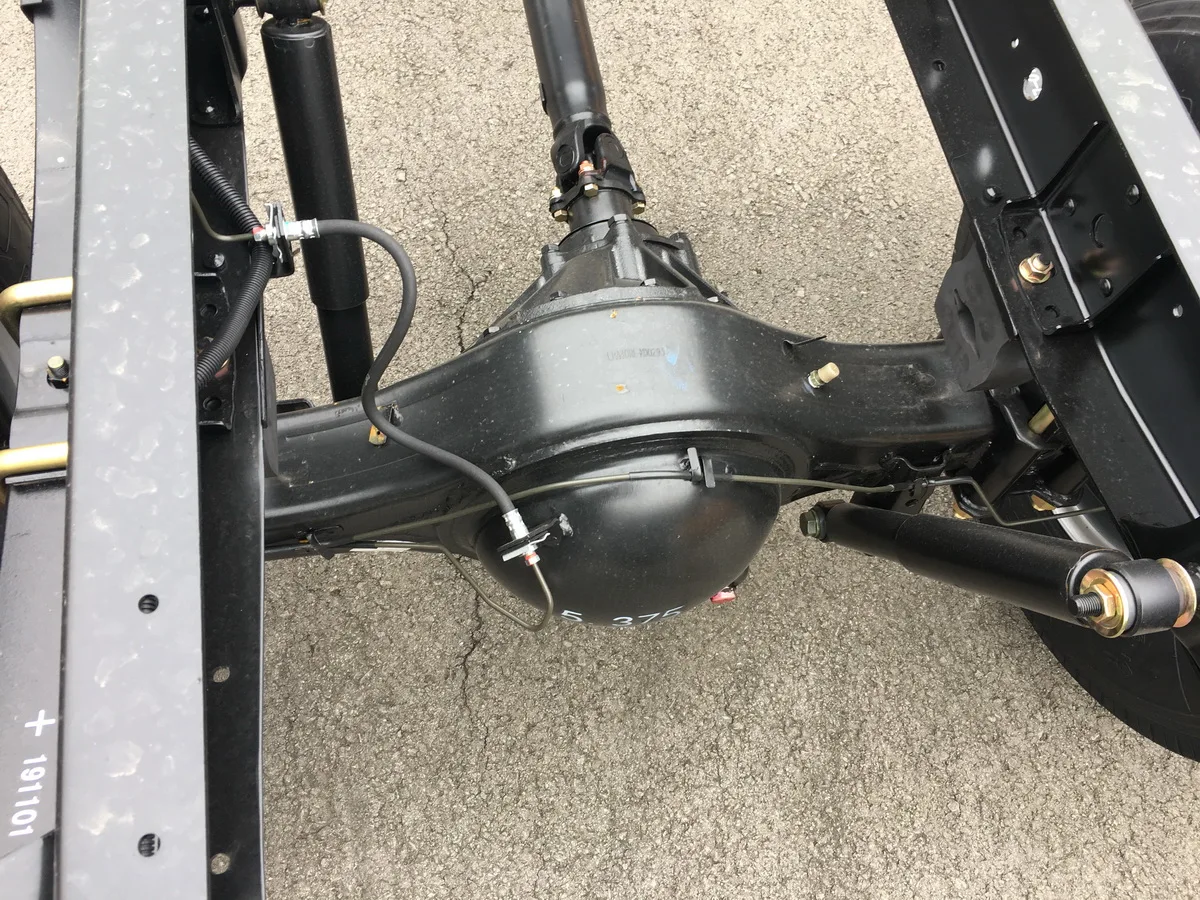 Isuzu K600 cabin chassis with 4kh1 engine 2999cc