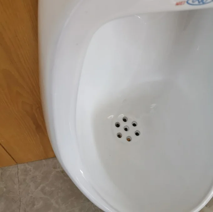 
Cheap Factory Price High Glaze Medium Deep China Product Urinal Bowl For Men 