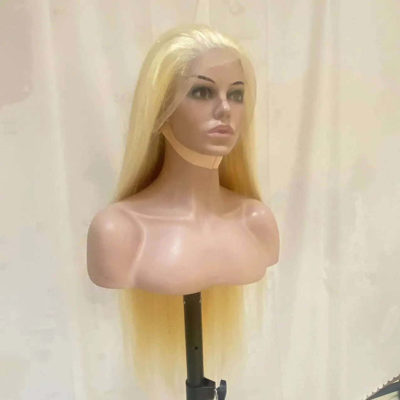 RUYIHAIR Wholesale Virgin Brazilian HD Full Lace Frontal 613 Hd Human Hair Lace 100% Human Hair Wig For Women