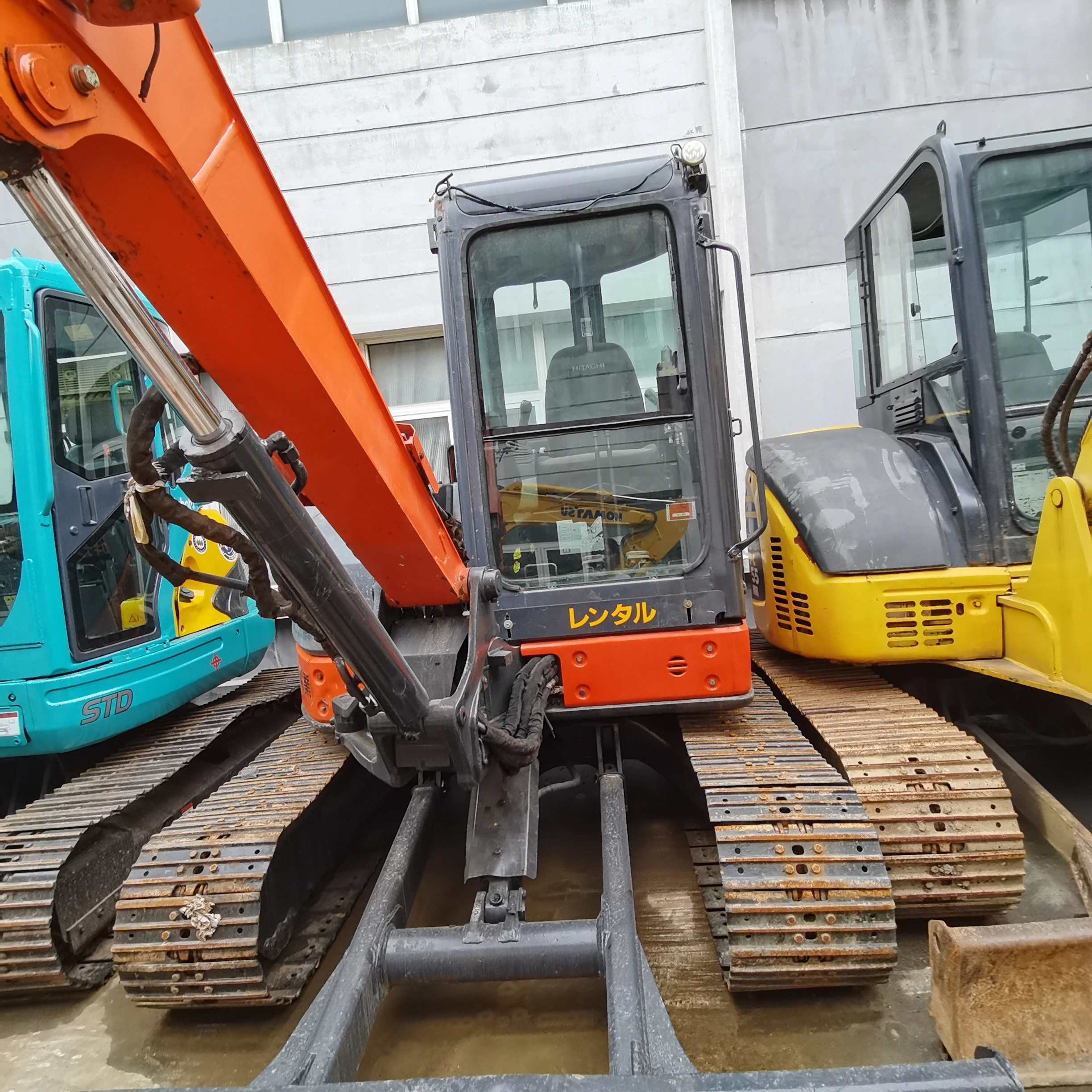 5.2TON Best-selling Hitachi 50 used hydraulic crawler excavator in good condition with low working hours in Shanghai