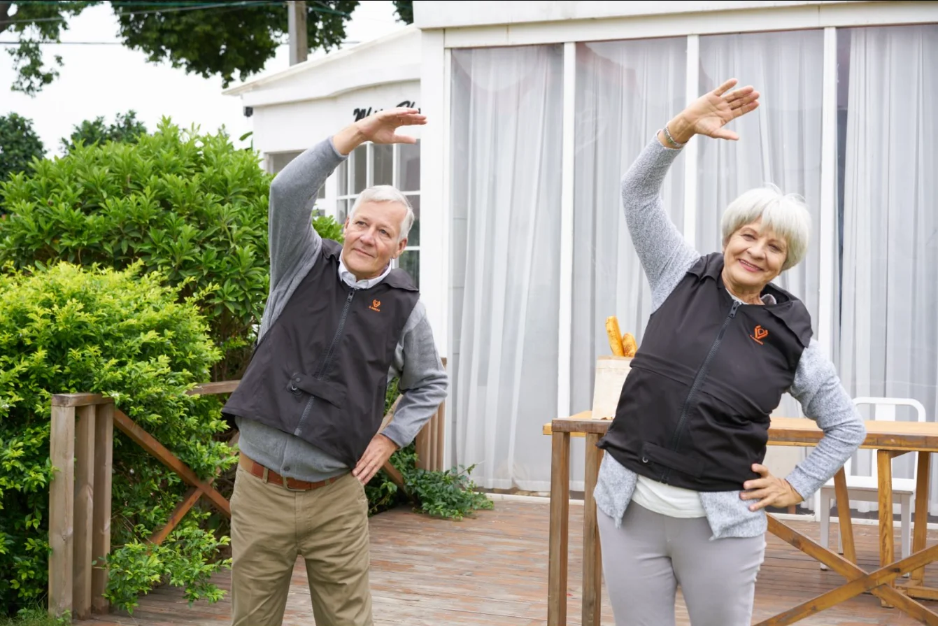 OEM Anti-Fall Airbag Vest System for Elderly with GPS Smart Sensor Anti-fall Airbag Jacket Safety Protected Vest for Older