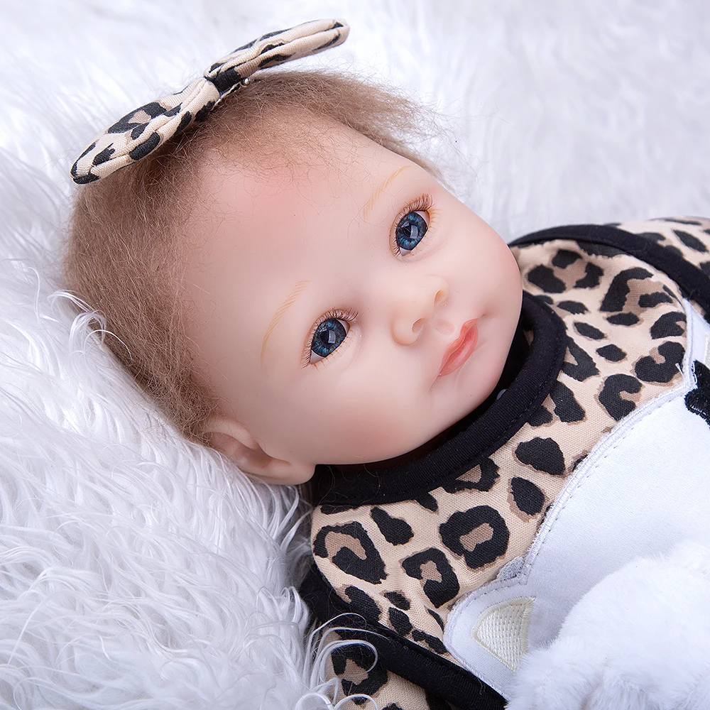 
KEIUMI 22 inch Baby Doll Toy Realistic Rooted Mohair Cloth Body Soft Beautiful Bebe Reborn Menina Boneca For Girls XMAS Gifts 