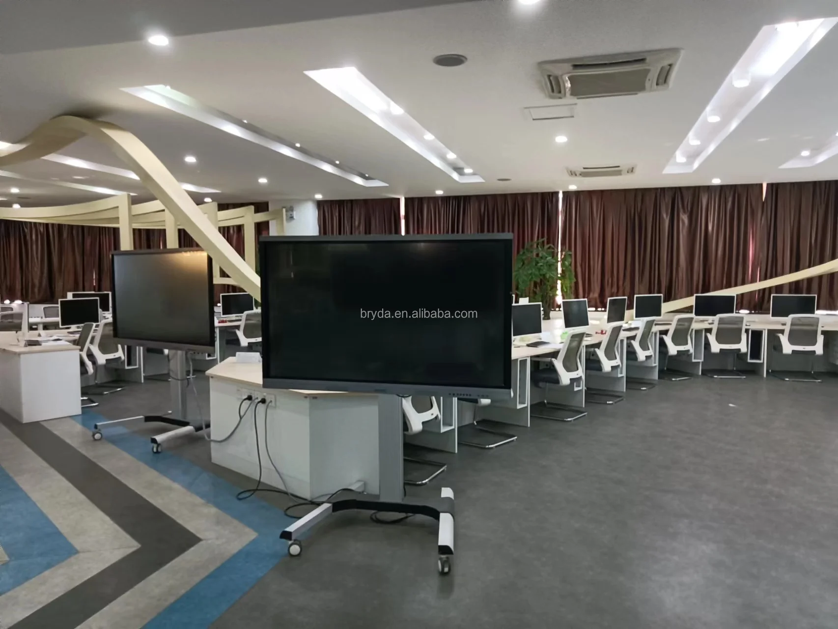 High-quality jaw crusher, large crushing ratio, low energy consumption