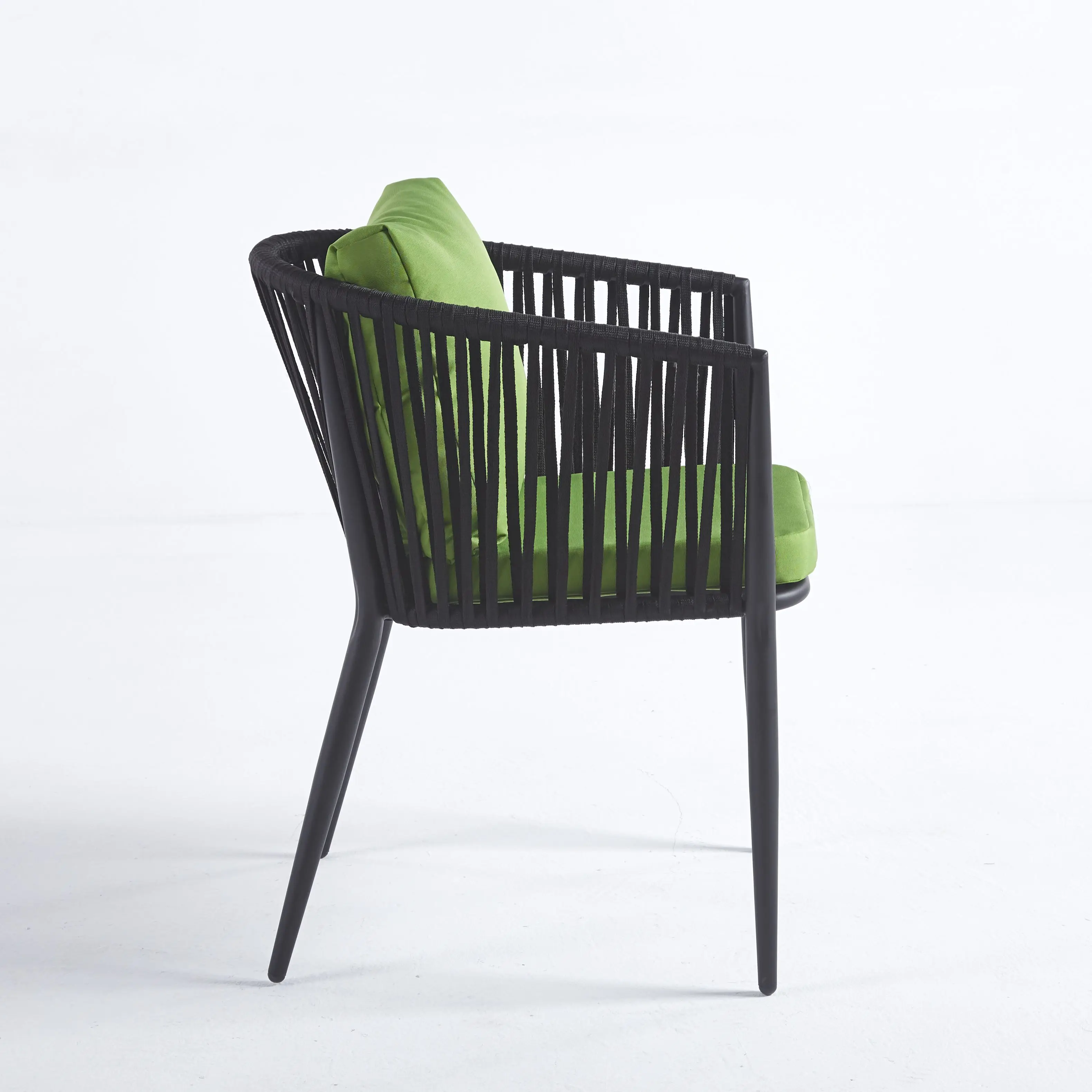 2023 hotsell woven rope outdoor stackable wholesale iron frame metal patio cafe garden dining chair with waterproof cushion