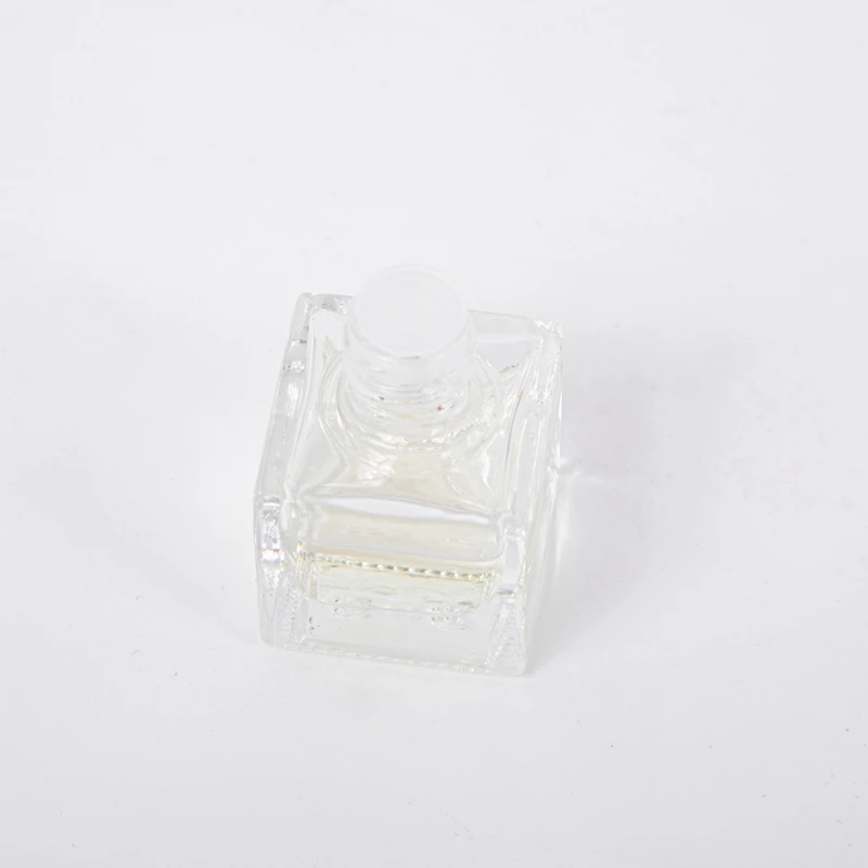 Mint Sandalwood Bamboo Scent Professional Car Perfume Car Air Freshener Diffusers Hanging Parfum Branded Car Vent Air Freshener