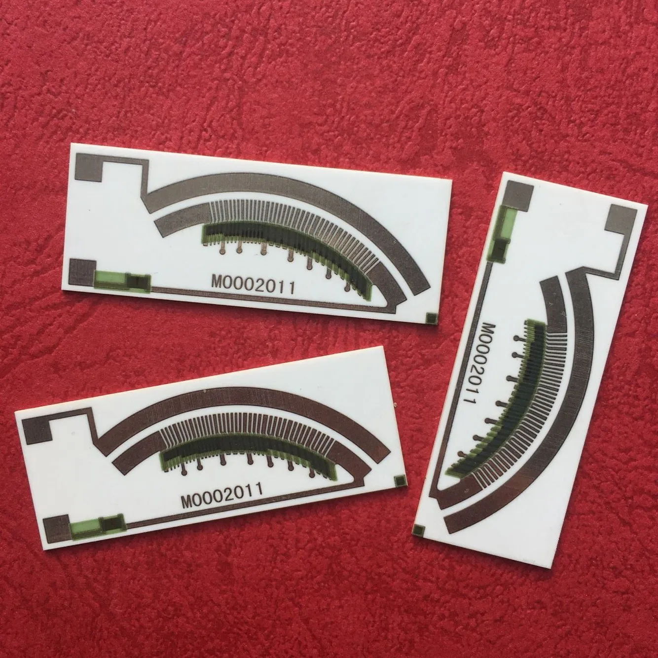 Automobile High Frequency oil level resistance board 3-20um 0.20MM min hole Ceramic Microwave RF cricuit board 1-4 layer PCB