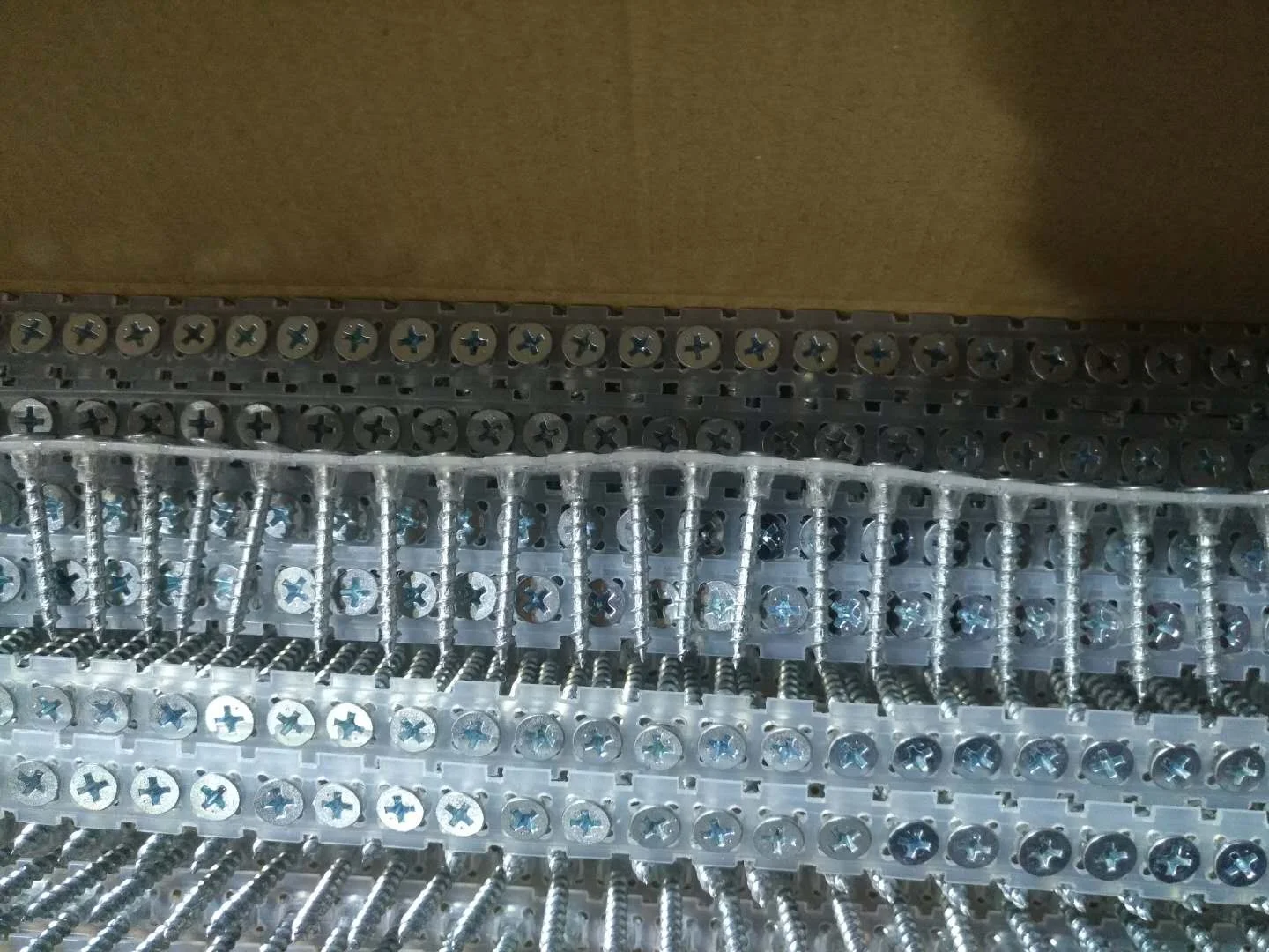 Factory Sell Black Self Drilling Screw Mdf Self Tapping Screw For Wood