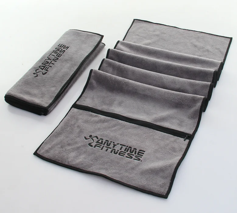 Custom logo microfiber cotton gym sports embroidery fitness towel with zipper pocket