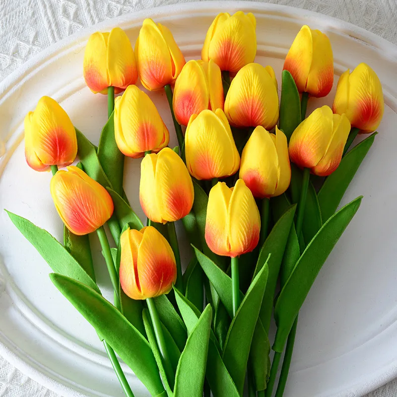 New pu feel tulip simulation flowers real touch tulips outdoor wet decoration shooting props bouquet decoration tulip flowers