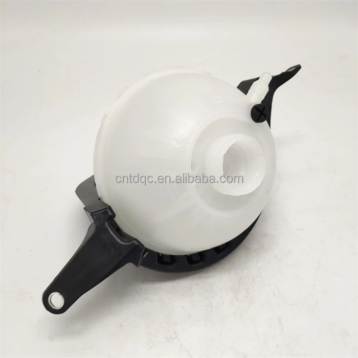 5 Series coolant expansion tank with sensor and bracket OE 17138614293 F10 F18 automobile engine cooling tank of China factory