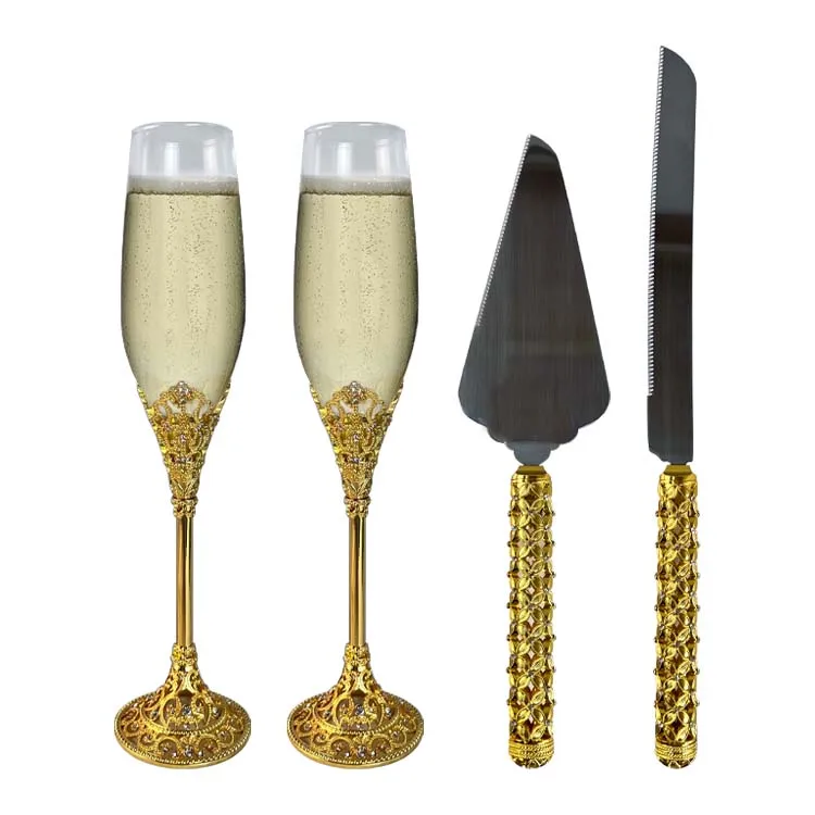 Bridal Wedding Set with Custom Logo Luxury Gold and Diamond Goblet Set Glass Champagne Flutes Knife and Cake Server