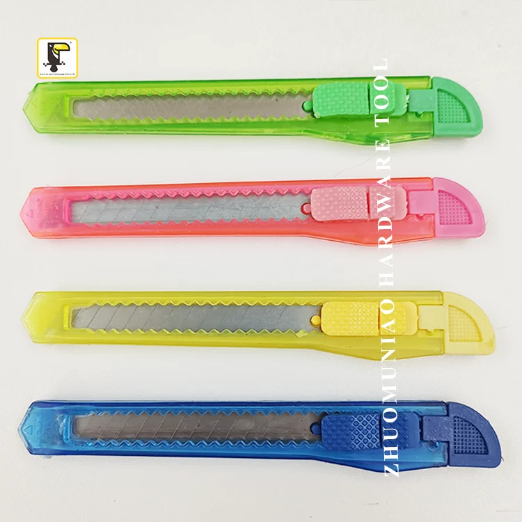 OEM 9mm Cheap Transparent Plastic Utility Knife Pocket Colorful Box Cutter