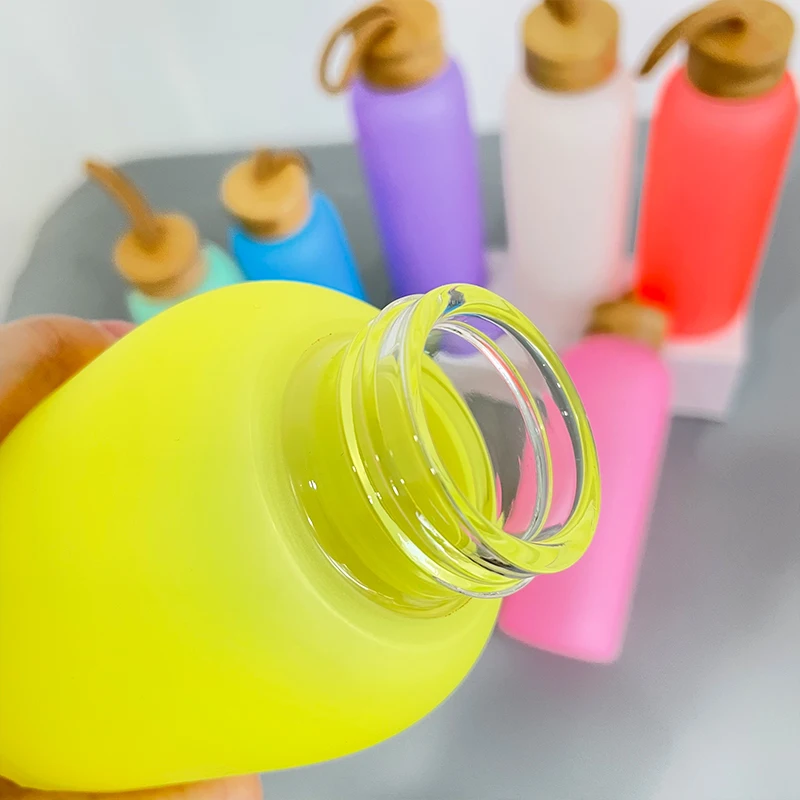 New Travel 20oz sublimation frosted mixed color glass water bottle tumbler cups with bamboo lid for sublimation printing