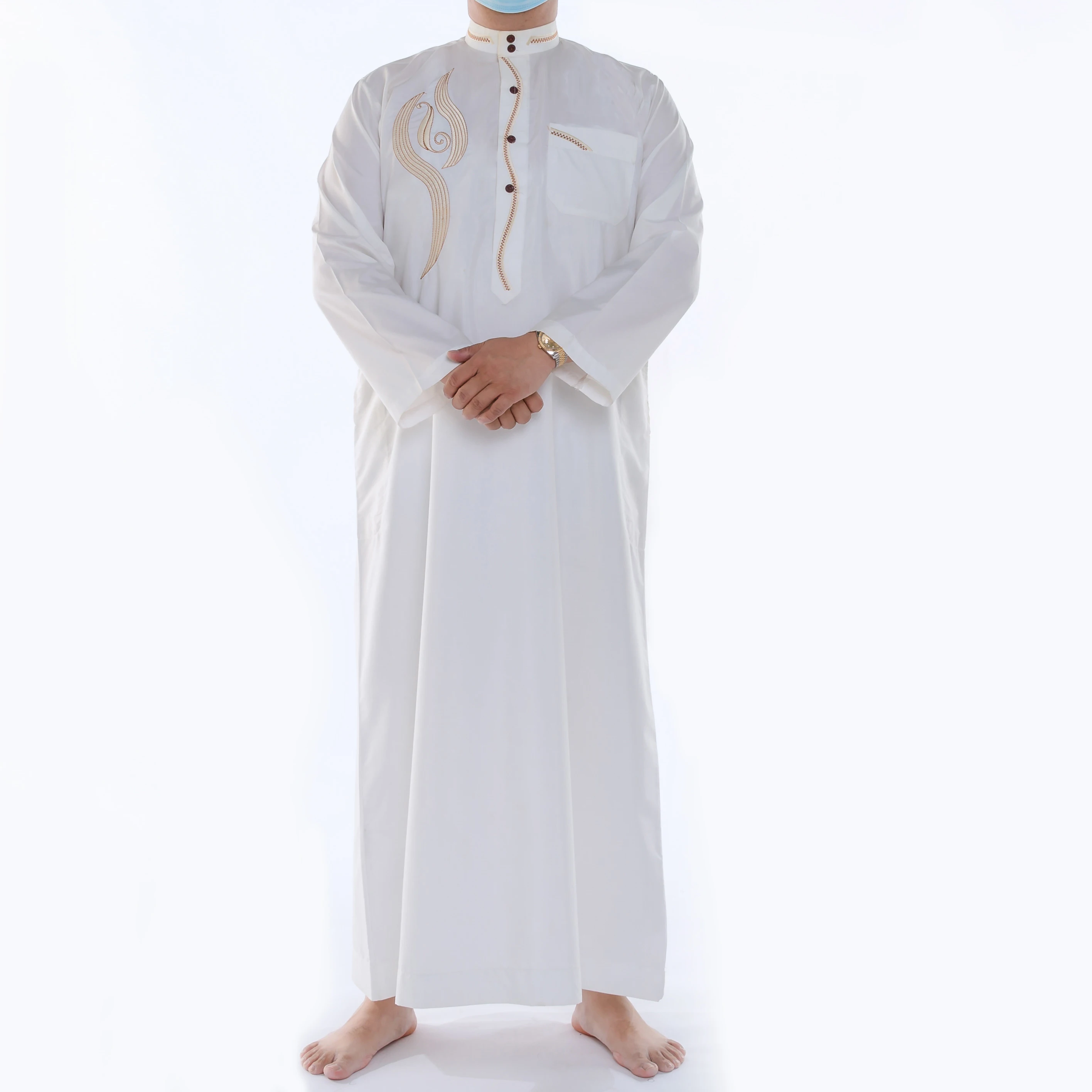 In-stock items Qatar ROBE clothes or OEM supply and Muslim clothing for men and adults beautiful Thobe