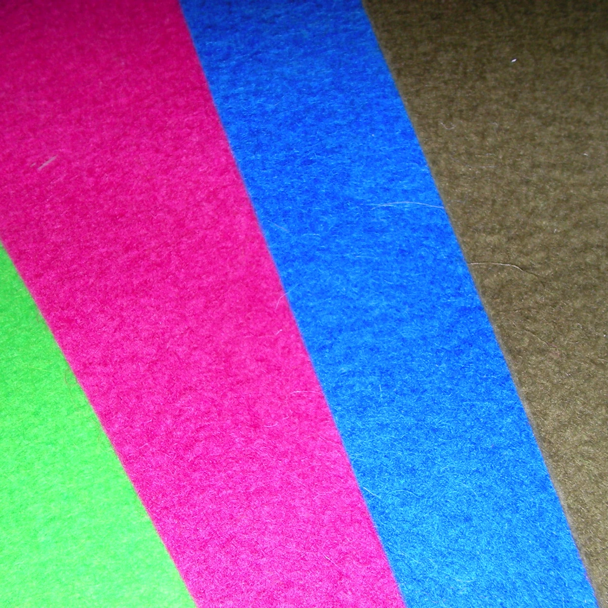 Хорошее качество, шерстяные промышленные войлочные рулоны для одежды и обуви