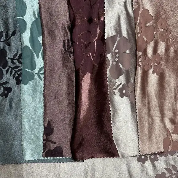 Hejin Wholesale KS Weft Knitted Fashion Korea Women Abaya Garment Fabric Brocade Dyed Korean Velvet Fabric for Clothes