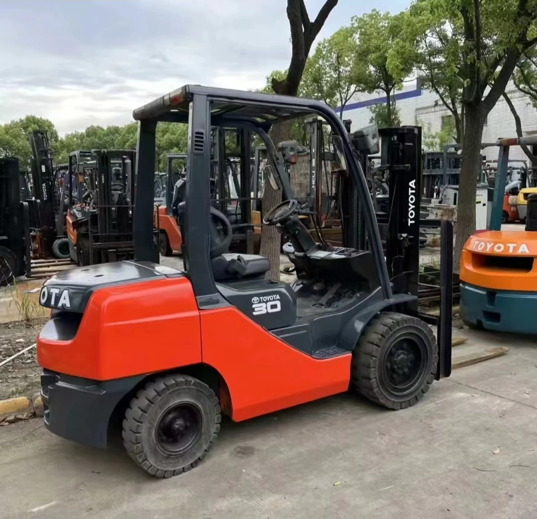 Хорошее состояние вилочный погрузчик Toyota 3ton Япония FD30
