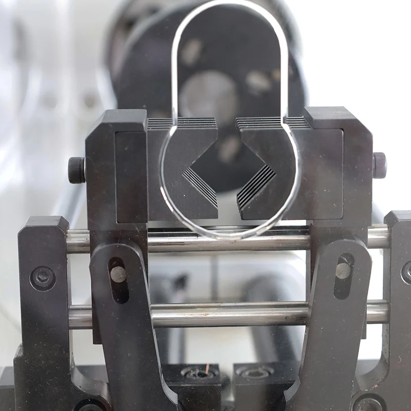 Huber+Suhner 86 Cable stripping machine