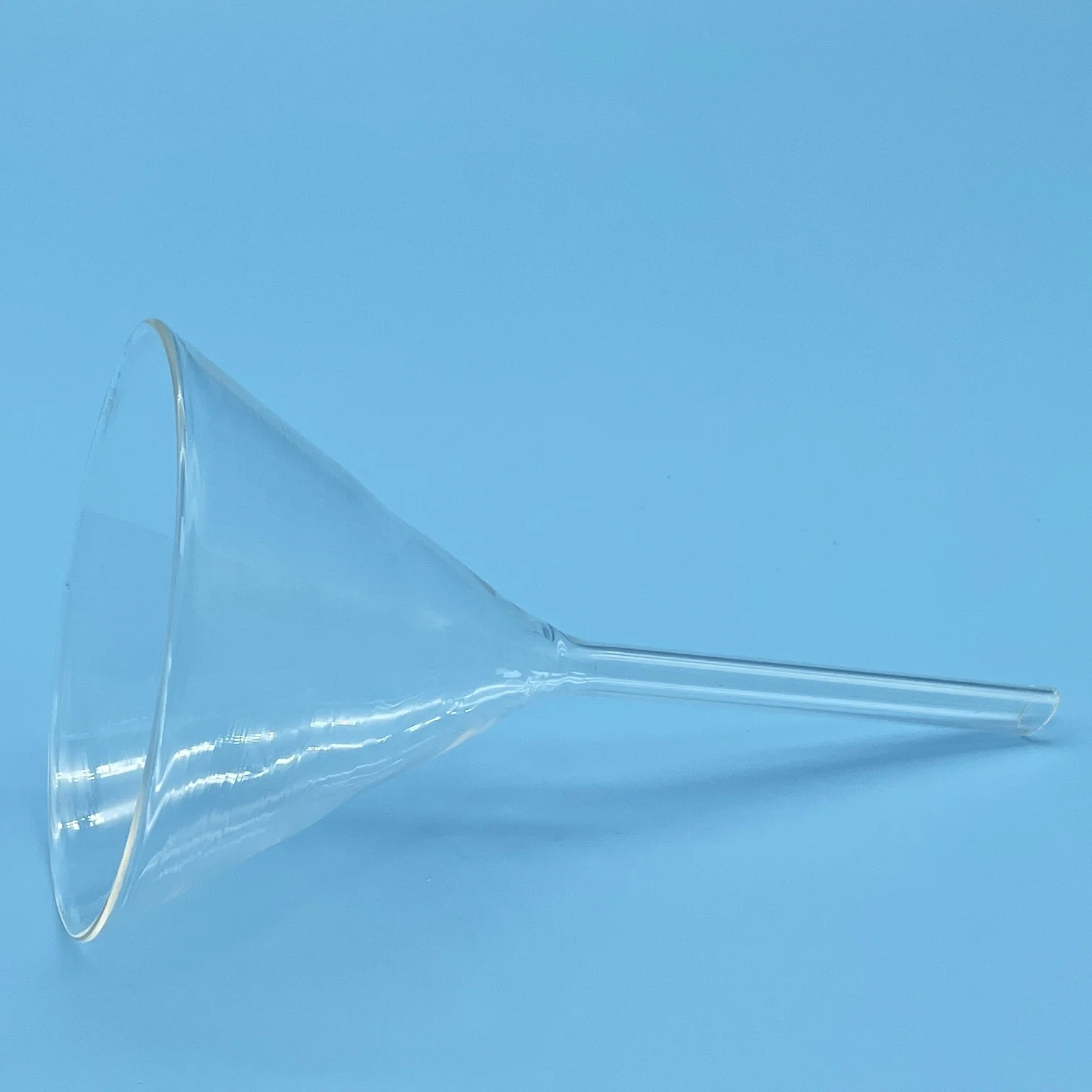 30 40 50 60 75 90 mm Short tube glass funnel Long neck funnel Short neck triangular funnel