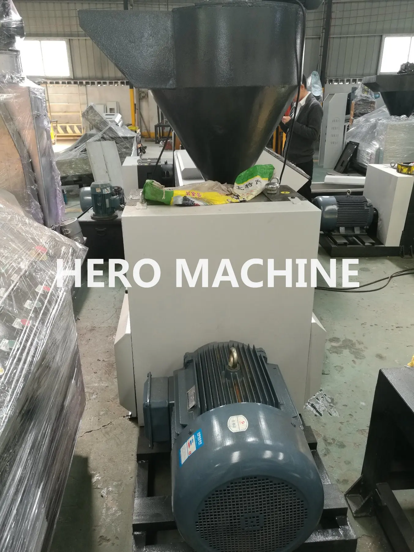 50-500Kg/h Single Screw PE PP Plastic Film Recycled Granulator Plastic PET Bottle Manufacturers Recycling Machine